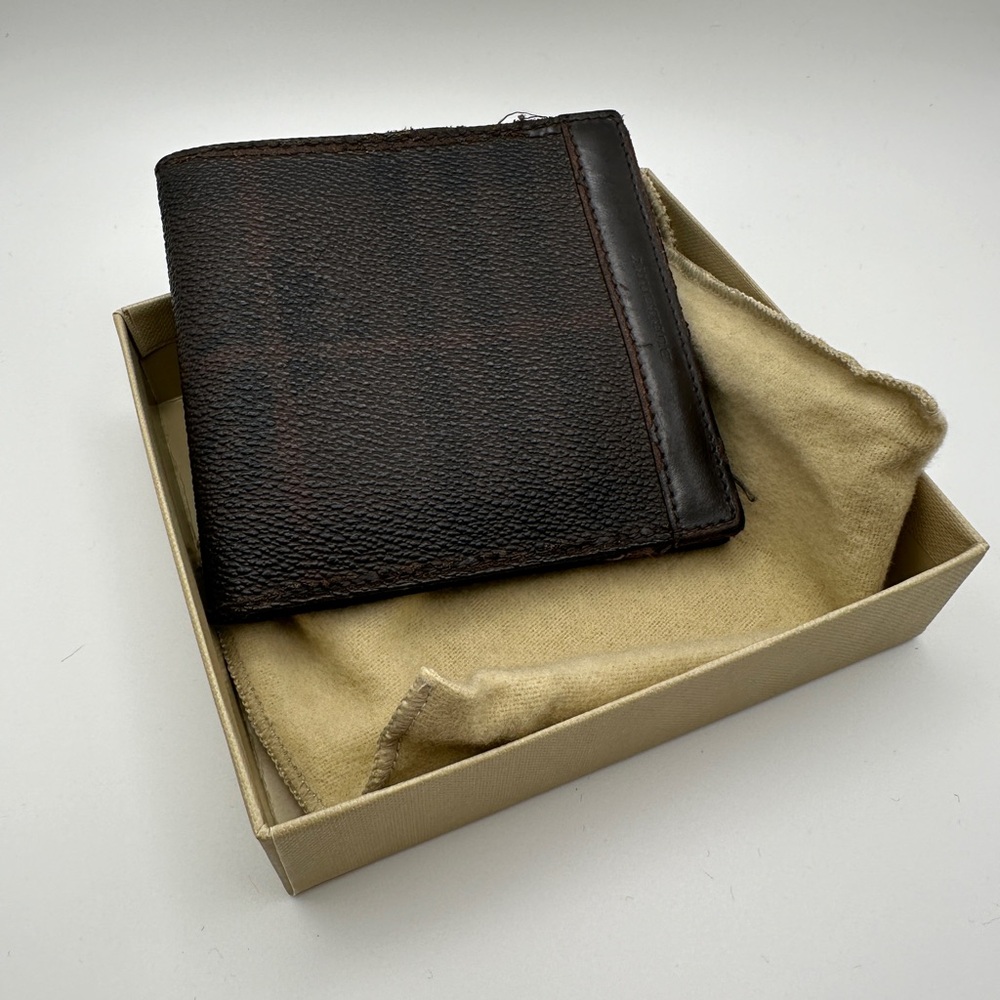 Burberry men wallet bifold 8 card slot